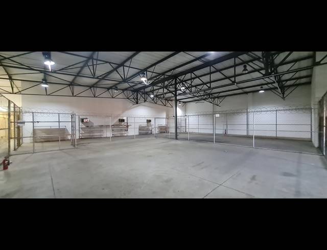 1,140M² WAREHOUSE TO LET IN BENONI CENTRAL